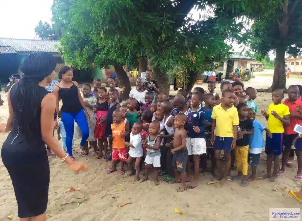 Photos: Actress Chika Ike Visits Children Of Dead Soldiers